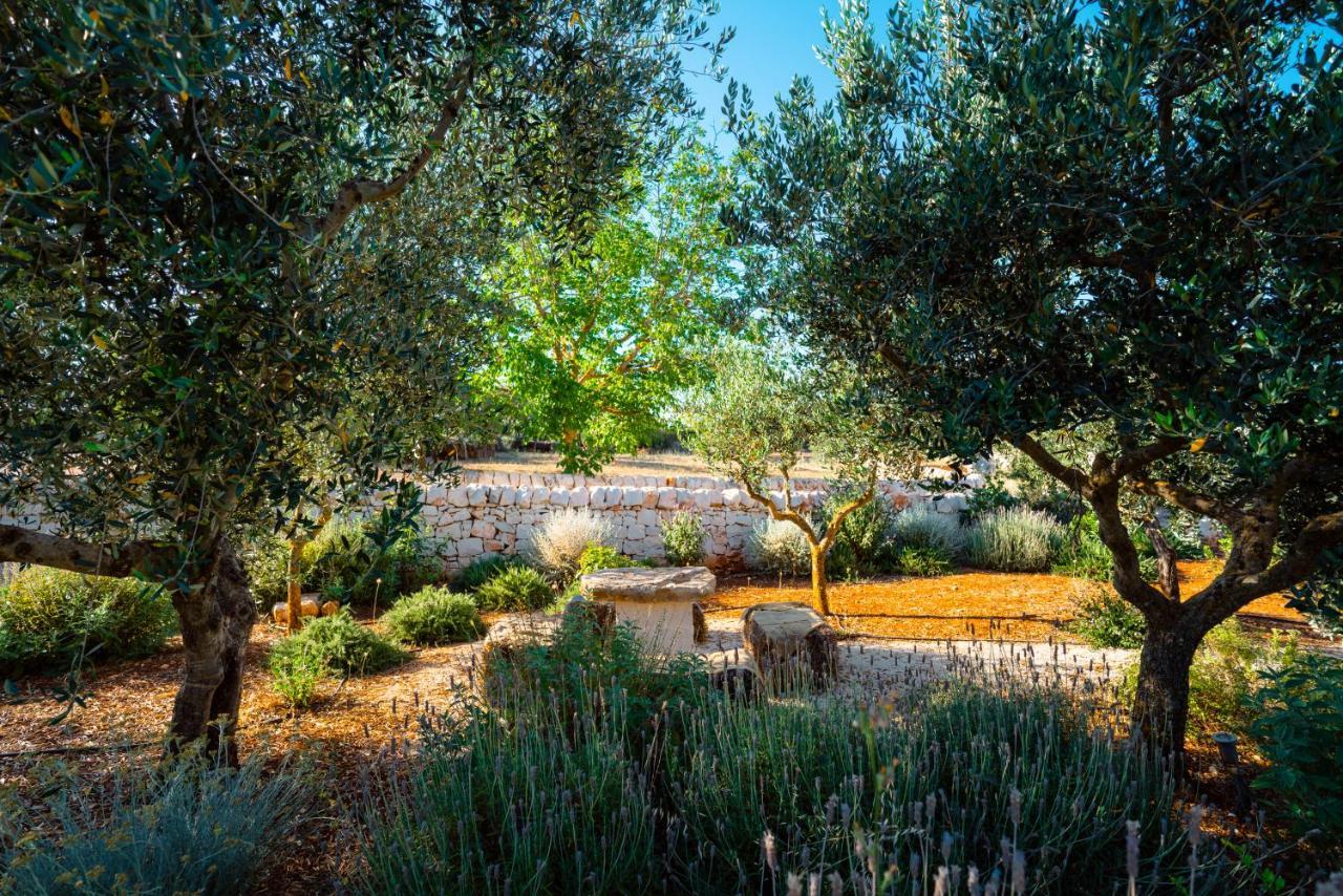 Вилла Trulli Ad Maiora Альберобелло Экстерьер фото